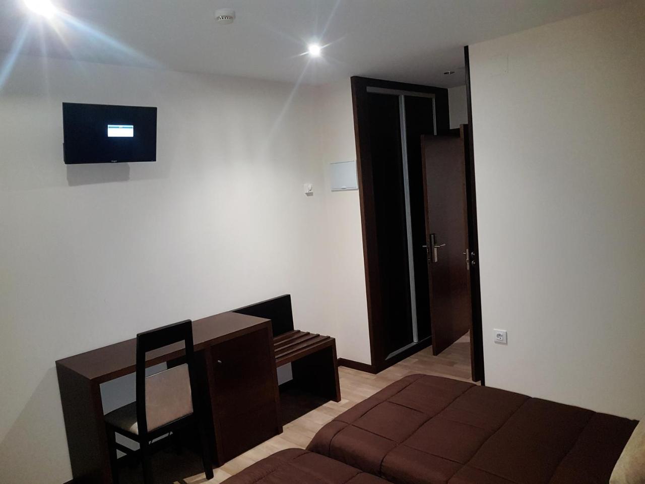 Complejo O Pineiral A Fonsagrada Hotel Bagian luar foto